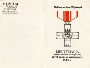 1. Tytuł: legitymacja do odznaczenia
2. Treść: legitymacja do odznaki pamiątkowej Krzyż Kampanii Wrześniowej 1939 r., nadanej pośmiertnie ś.p. st. sierż. Janowi Rubasowi
3. Hasła przedmiotowe: kadra
4. Wytwórca: Ministerstwo Spraw Wojskowych
5. Czas powstania: 15.08.1985 r.
6. Miejsce sporządzenia: Wielka Brytania, Londyn
7. Materiał i technika wykonania: papier, druk wypełniony maszynowo
8. Wymiary: brak danych
9. Stan zachowania: bardzo dobry
10. Miejsce przechowywania/właściciel: Maria Rubas