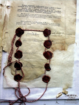Ostatnia karta oryginału egzemplarza polskiego traktatu ryskiego, 18 marca 1921 r., AMSZ, z. 5, t. 94