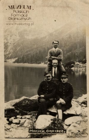 Zdjęcie pamiątkowe wykonane nad Morskim Okiem w Tatrach